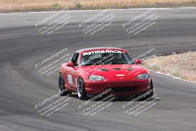 media/Jun-01-2025-CalClub SCCA (Sun) [[eae223c5dd]]/Group 1/Track Event 4/